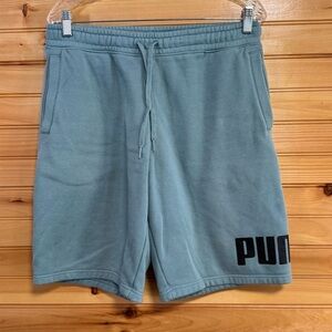 PUMA Men's Blue-Green Shorts Medium